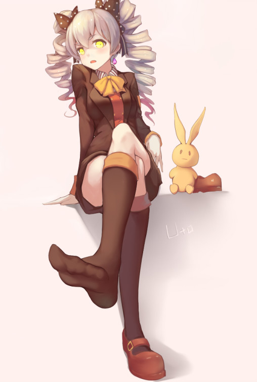 benghuai-xueyuan-bronya-zaychik-feet-kneehighs-socks-anime-girl-crossed-legs